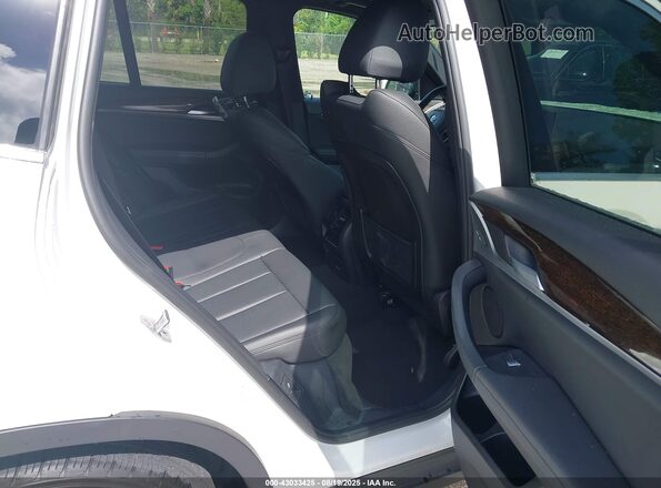 5UXTY3C00M9E32853 2021 BMW X3 White 