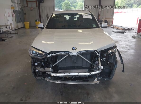 5UXTY3C04M9H92093 2021 BMW X3 White Rear interior view