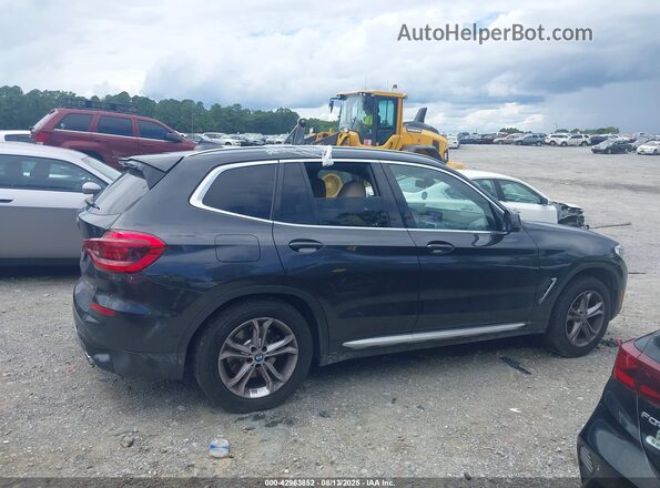 5UXTY3C06M9F44735 2021 BMW X3 Gray Սալոնի հետևի տեսք