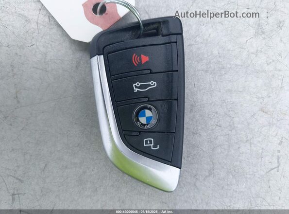 5UXTY5C06M9E01991 2021 BMW X3 White Widok deski rozdzielczej