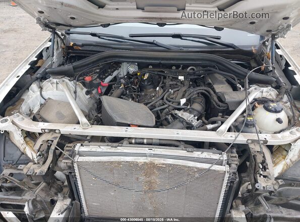 5UXTY5C06M9E01991 2021 BMW X3 White Widok z tyłu