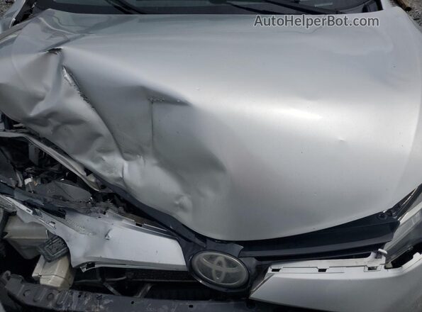 5YFBURHE4JP833082 2018 TOYOTA LL Серебряный 
