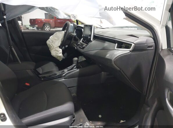 5YFEPMAE5MP174922 2021 TOYOTA LL White Front interior view