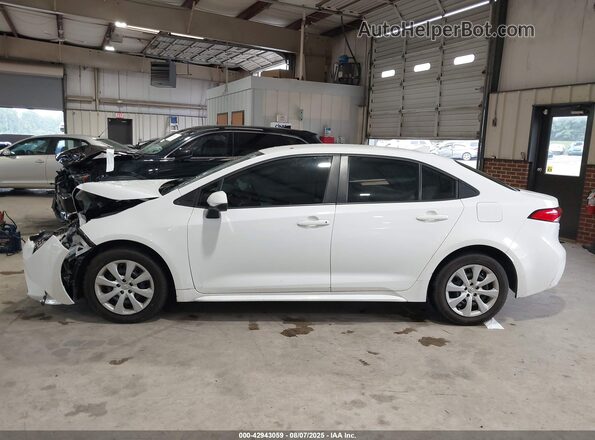 5YFEPMAE5MP174922 2021 TOYOTA LL White 360 interior view