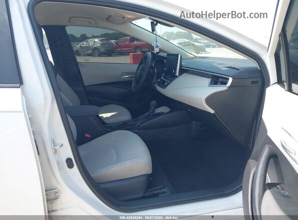 5YFEPMAE8MP155703 2021 TOYOTA LL White Front interior view