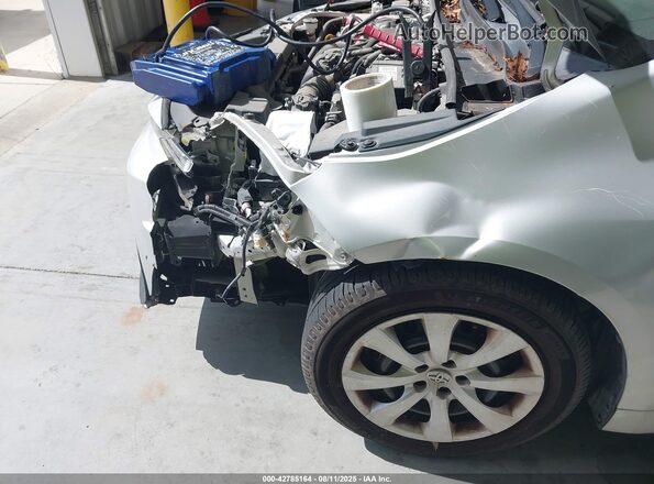 5YFEPRAE1LP047144 2020 TOYOTA LL Silver Вид спереду