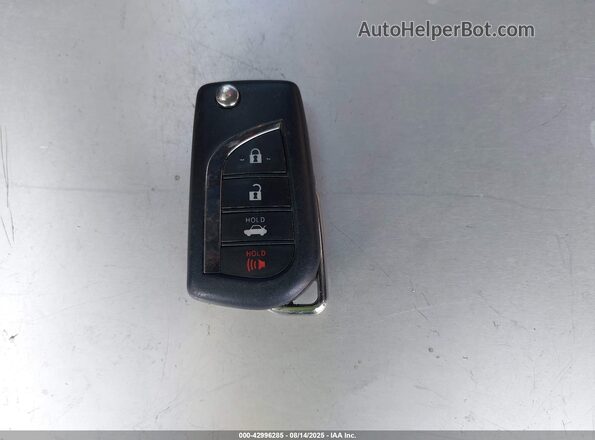 5YFS4RCE1LP056855 2020 TOYOTA LL Silver წინა პანელის ხედი