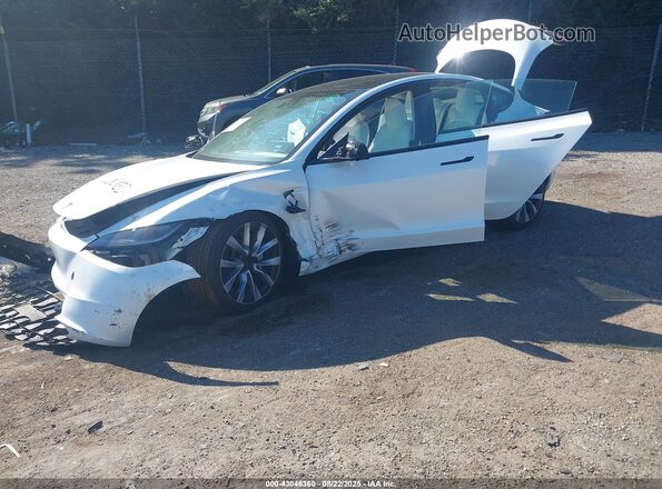 5YJ3E1EB1SF874831 2025 TESLA MODEL 3 White Передня ліва чверть
