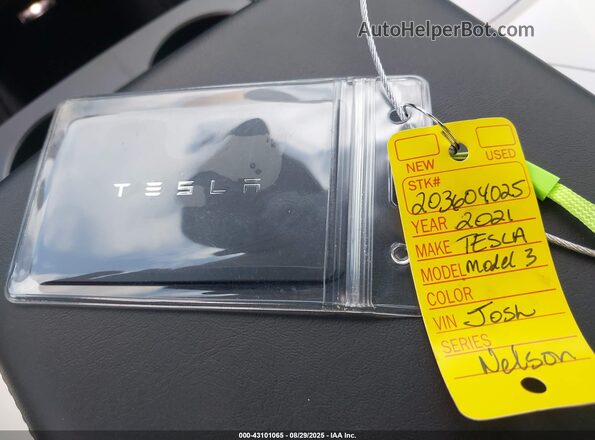 5YJ3E1EB3MF993080 2021 TESLA MODEL 3 White 