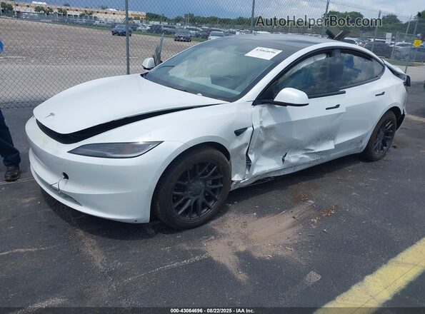 5YJ3E1EB4RF811040 2024 TESLA MODEL 3 White 
