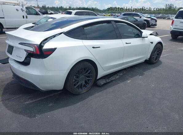 5YJ3E1EB4RF811040 2024 TESLA MODEL 3 White 