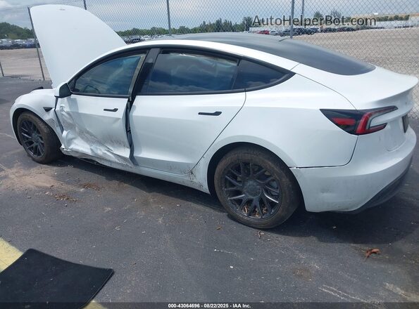 5YJ3E1EB4RF811040 2024 TESLA MODEL 3 White 