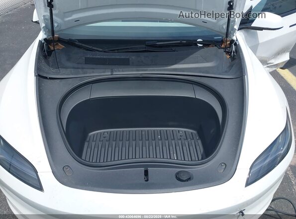 5YJ3E1EB4RF811040 2024 TESLA MODEL 3 White 
