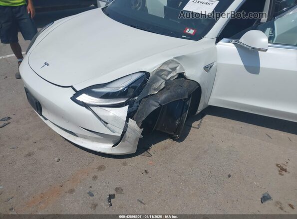 5YJ3E1EB5LF795129 2020 TESLA MODEL 3 White Front view