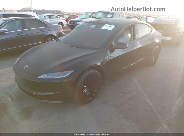 5YJ3E1EB6RF811993 2024 TESLA MODEL 3 Black Vista tres cuartos delantera izquierda