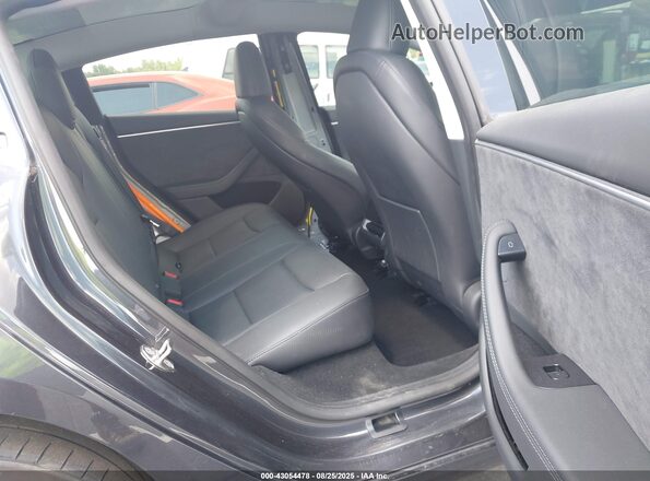 5YJ3E1EB7RF809900 2024 TESLA MODEL 3 Серый Вид наклейки с VIN-кодом