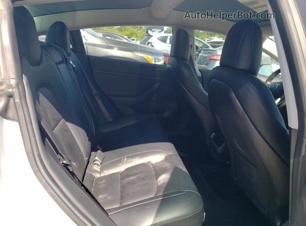 5YJ3E1EB9JF112832 2018 TESLA MODEL Silver 