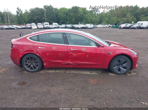 5YJ3E1EC3LF586416 2020 TESLA MODEL 3 Red Widok wnętrza z tyłu