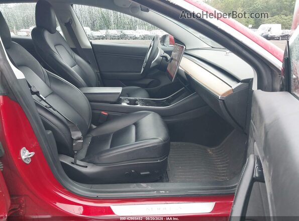 5YJ3E1EC3LF586416 2020 TESLA MODEL 3 Red Widok wnętrza z przodu
