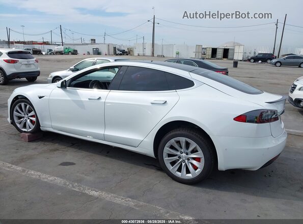 5YJSA1E44LF364385 2020 TESLA MODEL S Белый Вид задней части салона