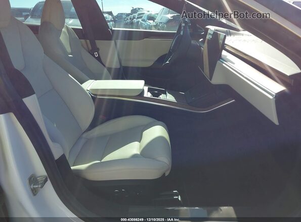 5YJSA1E56NF471420 2022 TESLA MODEL S Black Вид салону спереду