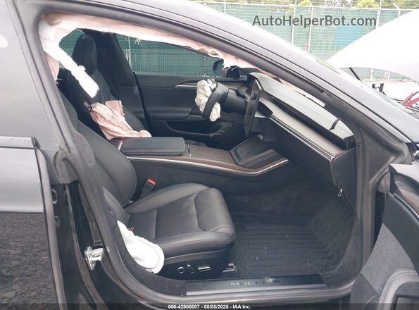 5YJSA1E57RF533266 2024 TESLA MODEL S Black Вид салону спереду