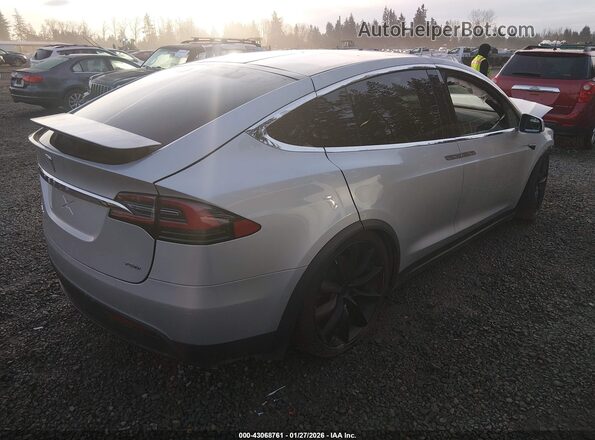 5YJXCBE21HF065481 2017 TESLA MODEL X Silver უკანა მარჯვენა