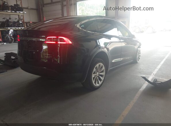 5YJXCBE42GF005144 2016 TESLA MODEL X Black Tył prawy