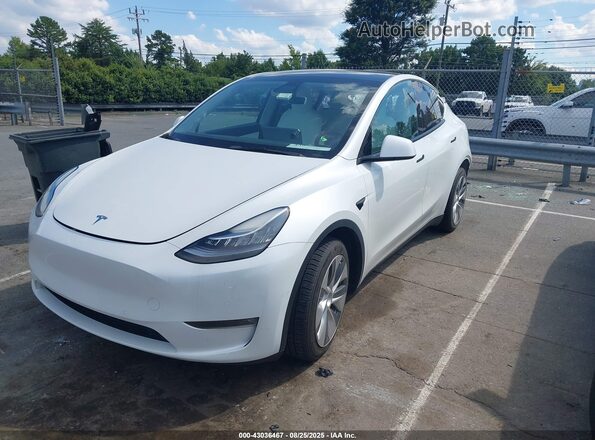 5YJYGAEE5MF205149 2021 TESLA MODEL Y White Front left