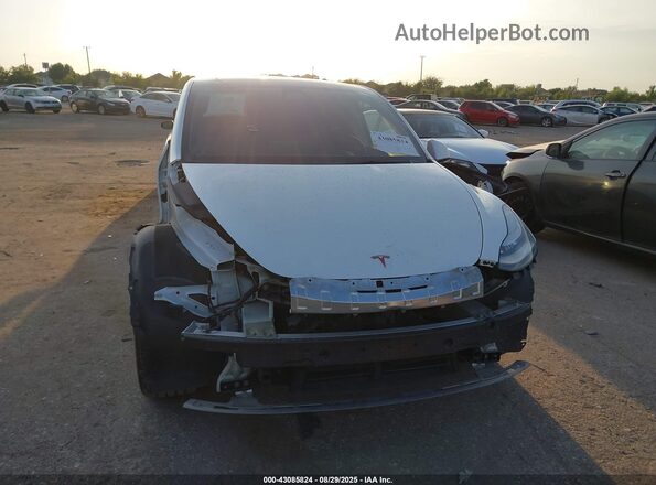 5YJYGAEE6MF255445 2021 TESLA MODEL Y White Սարքավորումների վահանակի տեսք