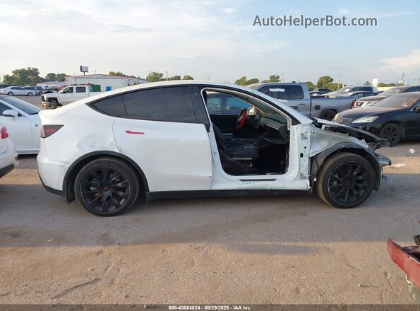 5YJYGAEE6MF255445 2021 TESLA MODEL Y White Սալոնի հետևի տեսք