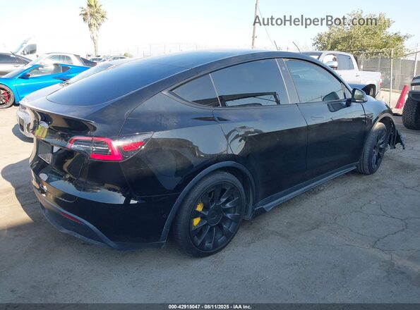 5YJYGDED7MF122895 2021 TESLA MODEL Y Black Rear right