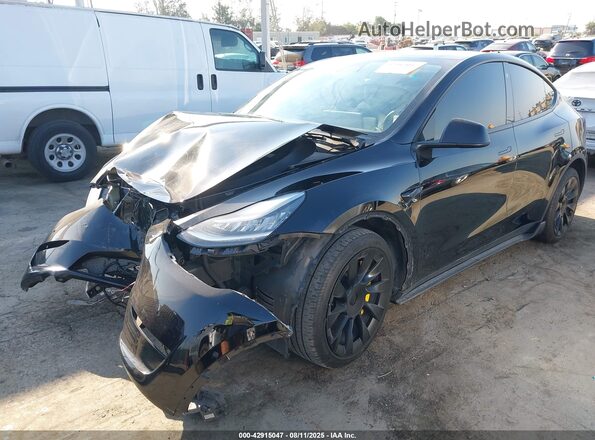 5YJYGDED7MF122895 2021 TESLA MODEL Y Black Front left
