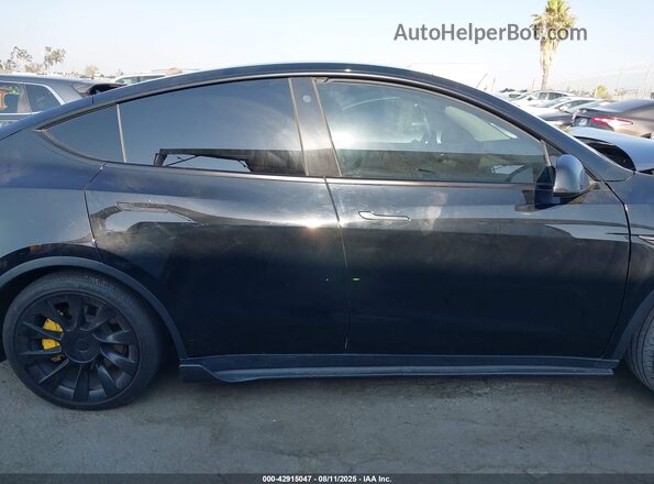 5YJYGDED7MF122895 2021 TESLA MODEL Y Black Rear interior view