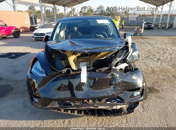 5YJYGDEE0MF240652 2021 TESLA MODEL Y Black Առջևի վահանակի տեսք