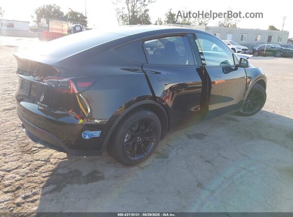 5YJYGDEE0MF240652 2021 TESLA MODEL Y Black Հետևի աջ
