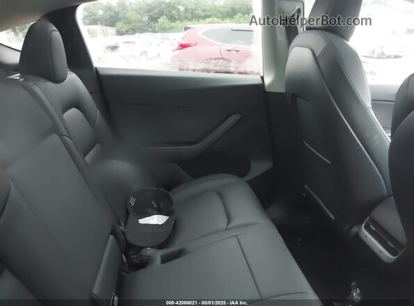 5YJYGDEE2MF070746 2021 TESLA MODEL Y Burgundy VIN կոդի պիտակի տեսք