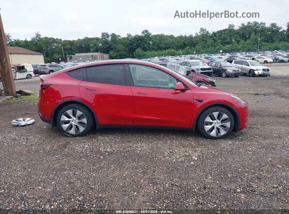 5YJYGDEE2MF070746 2021 TESLA MODEL Y Burgundy Սալոնի հետևի տեսք