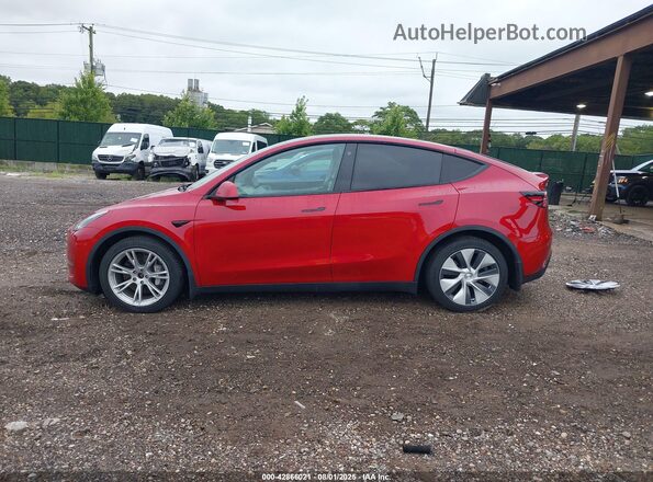 5YJYGDEE2MF070746 2021 TESLA MODEL Y Burgundy Սալոնի 360 աստիճան տեսք