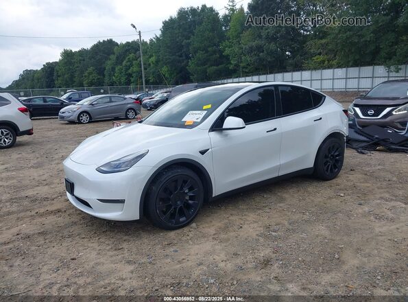 5YJYGDEE9MF080447 2021 TESLA MODEL Y White წინა მარცხენა ხედი სამი მეოთხედიდან