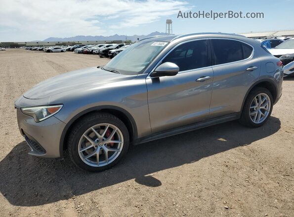 ZASFAKBNXJ7B98405 2018 ALFA ROMEO STELVIO Gray 