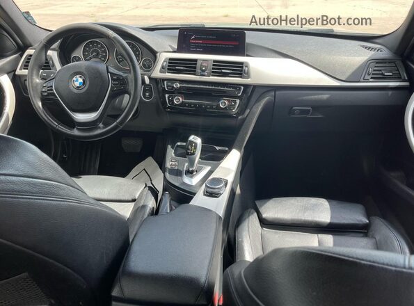 WBA8E1G59JNU89642 2018 BMW OTHER Silver 