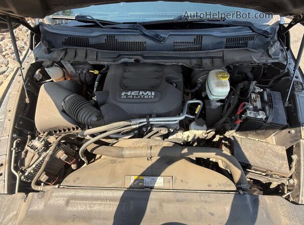3C6TR5EJ3JG389562 2018 RAM 2500 Серый 