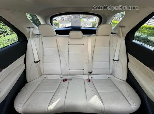 4JGFB4JB5NA765004 2022 MERCEDES-BENZ GLE-CLASS Blue Widok wnętrza z tyłu