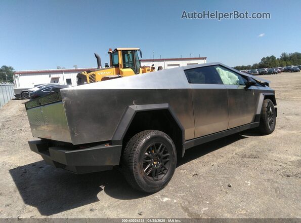 7G2CEHED2SA076813 2025 TESLA CYBERTRUCK Серебряный Задняя правая четверть