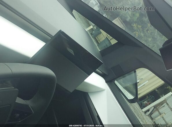 7G2CEHED9RA002654 2024 TESLA CYBERTRUCK Белый Вид задних сидений