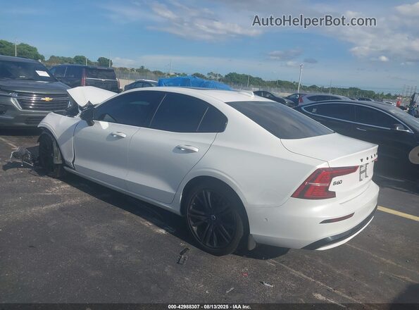 7JRL12FH6RG300005 2024 VOLVO S60 White 