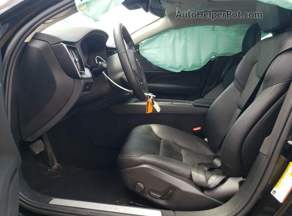 7JRL12TK5RG318690 2024 VOLVO S60 Черный 