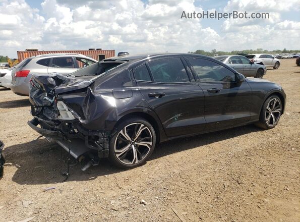 7JRL12TK5RG318690 2024 VOLVO S60 Черный 
