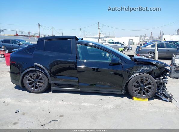 7SAXCBE65NF337483 2022 TESLA MODEL X Black 360 interior view